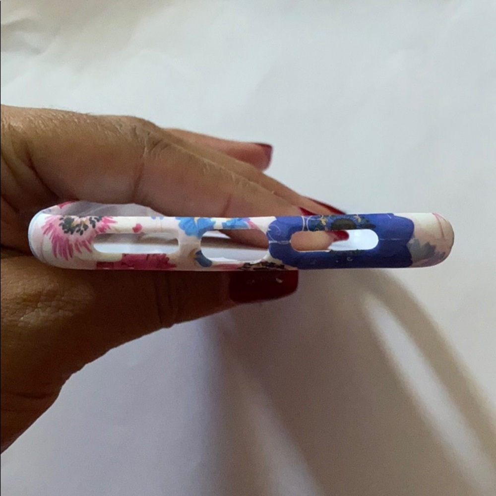 iPhone XR Case - Picture 2 of 4